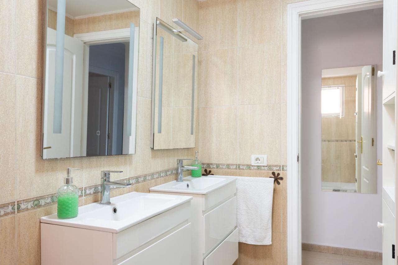 Home2Book Fantastic 160M2 Terrace Flat & Bbq Radazul المظهر الخارجي الصورة